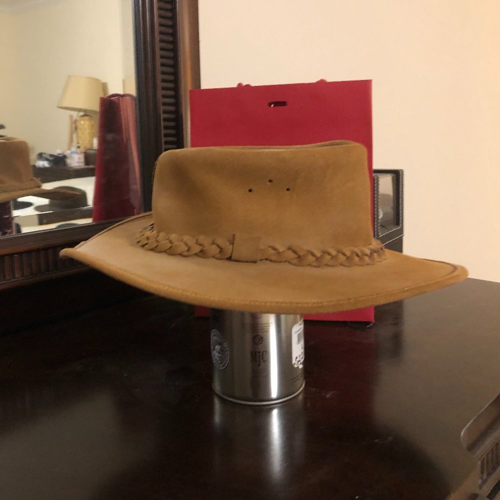 Selke Mocha Suede Range Hat - Size: M - New Zealand